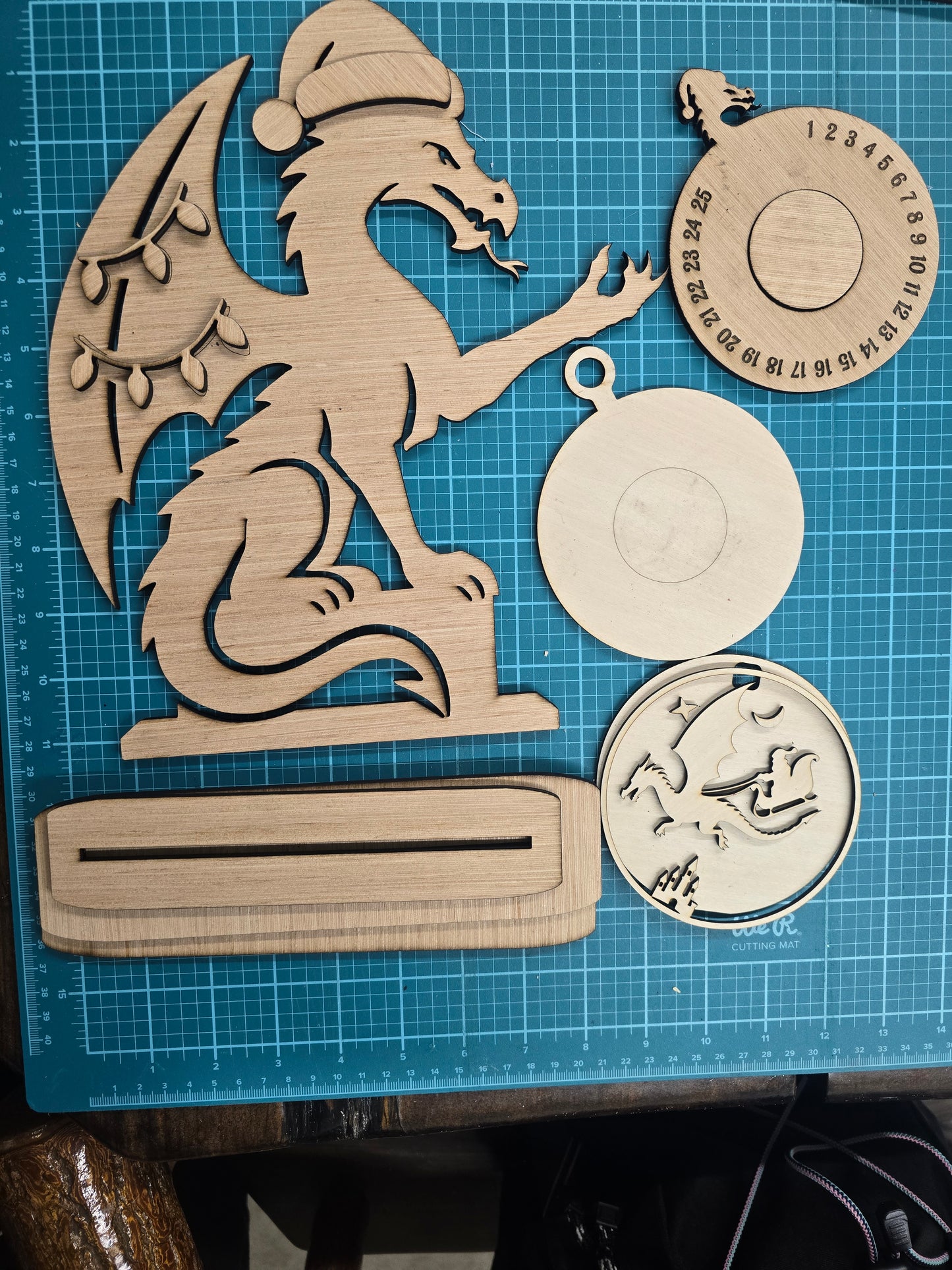🐉✨ Unfinished Dragon Ornament Holder + Christmas Countdown Ornament (Wood Only Kit)
